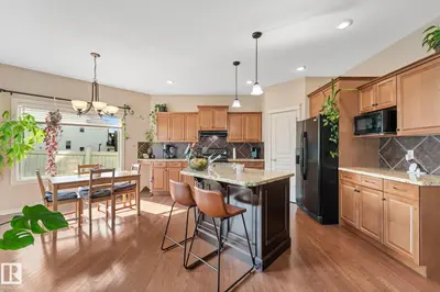 Interior photo 4 of 5519 209 ST NW