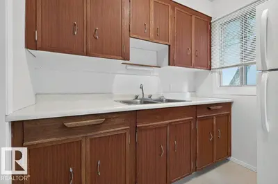 Interior photo 4 of 9026 92 ST NW