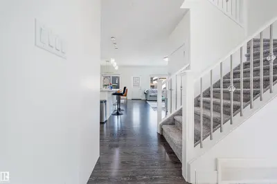 Interior photo 4 of 2630 16A Ave NW
