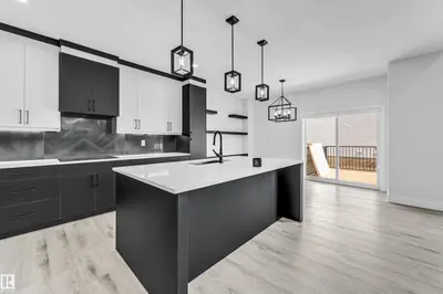 Interior photo 3 of 9 SOUTHBRIDGE CRT