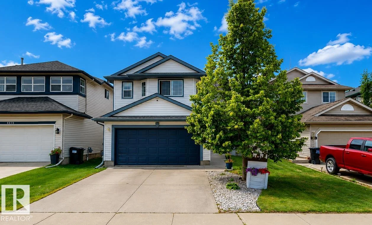 8821 8 AV SW, Edmonton - 5 bedroom Detached Single Family for sale