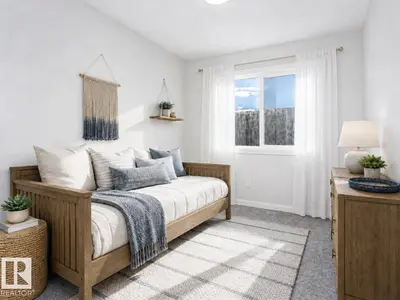 Interior photo 4 of 2744 7 AV SW