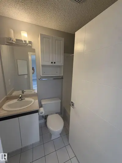 Interior photo 4 of #303 17467 98A AV NW