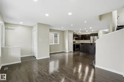 Interior photo 2 of 445 WATT BV SW