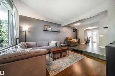 Interior photo 2 of 