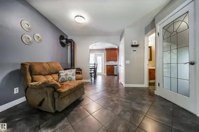 Interior photo 3 of 