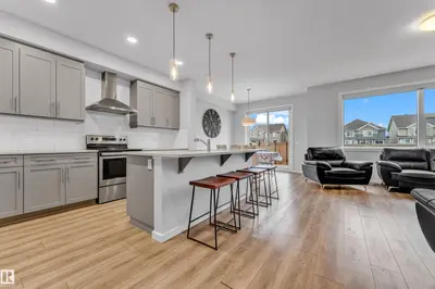 Interior photo 4 of 3545 CHERRY LD SW