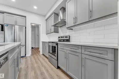 Interior photo 2 of 3545 CHERRY LD SW