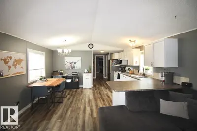 Interior photo 2 of 61401 Range road 465