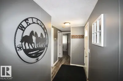 Interior photo 4 of 61401 Range road 465
