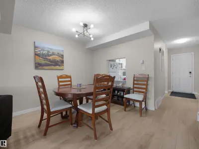 Interior photo 3 of 575 DUNLUCE RD NW