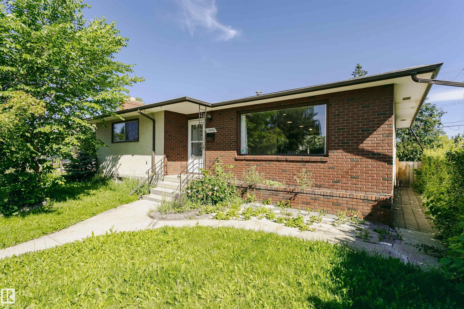 11440 44A AV NW, Edmonton - 5 bedroom Detached Single Family for sale
