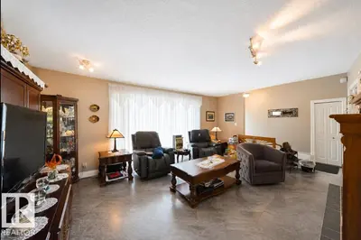 Interior photo 4 of 56505 Range Road 233