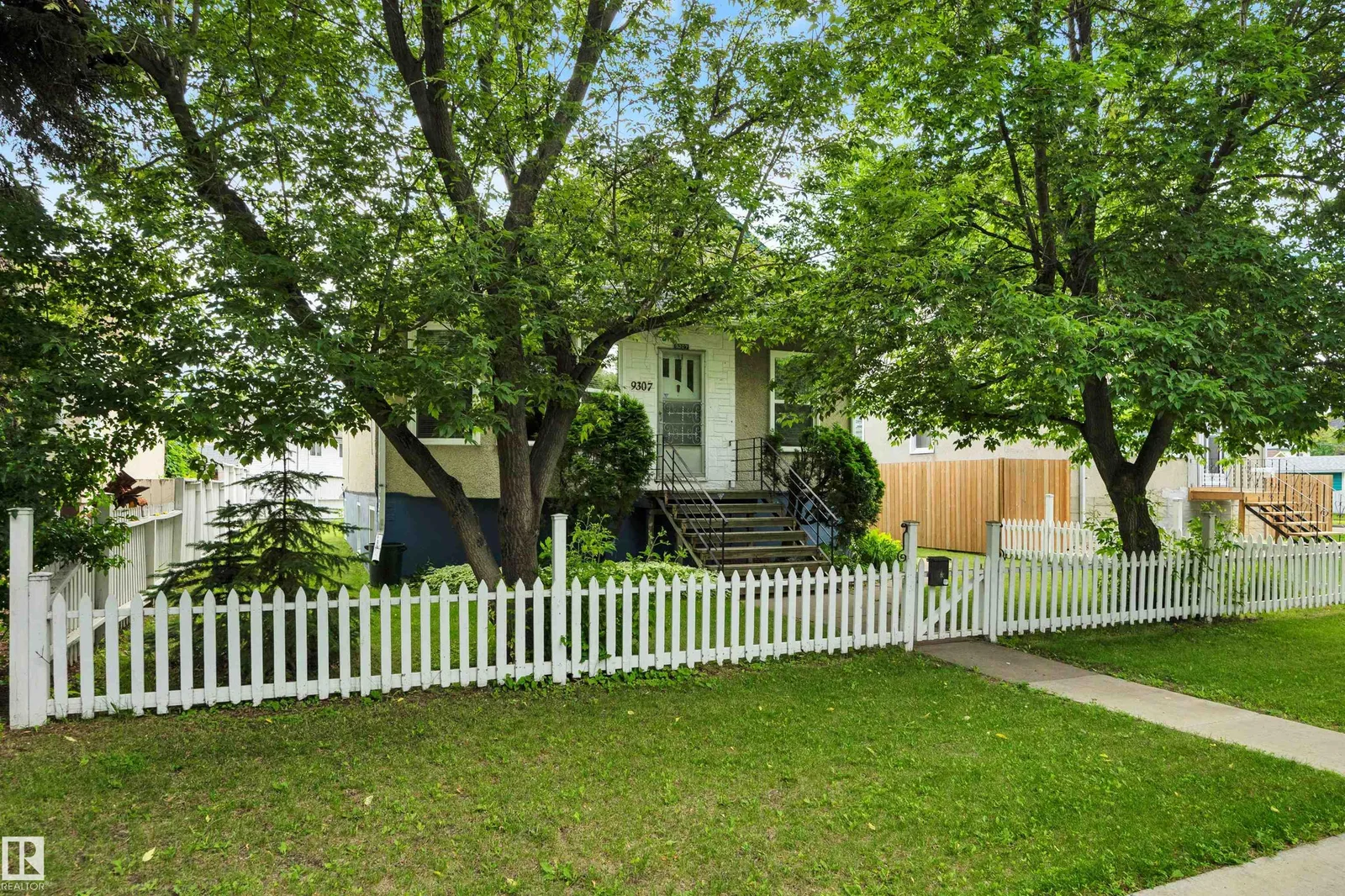 9307 92 ST NW, Edmonton - 4 bedroom Detached Single Family for sale