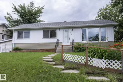 Interior photo 1 of 5608 122 AV NW