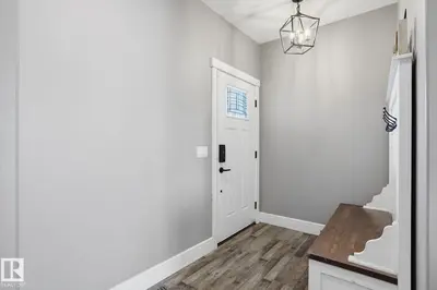 Interior photo 1 of 14 COPPERHAVEN DR