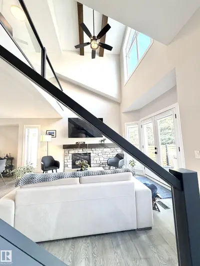 Interior photo 4 of 729 7th ST