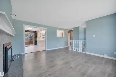 Interior photo 2 of 18 MALVERN DR