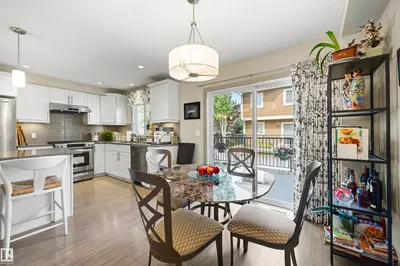 Interior photo 2 of #33 1150 WINDERMERE WY SW