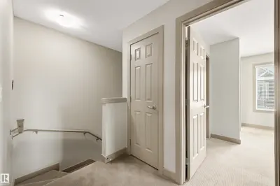 Interior photo 4 of #33 1150 WINDERMERE WY SW