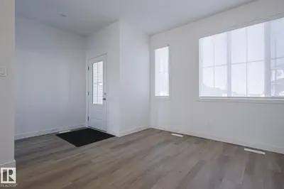 Interior photo 3 of 6343 KING WD SW