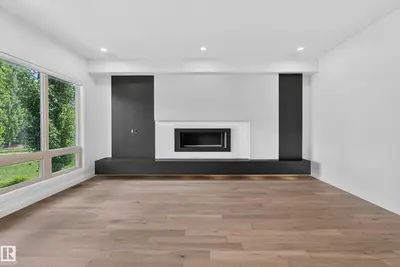 Interior photo 3 of 9415 144 ST NW