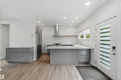 Interior photo 2 of #1 14315 Stony Plain NW