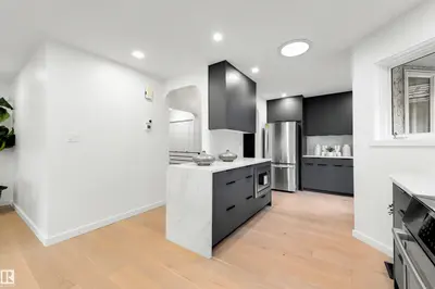 Interior photo 4 of 129 IRONWOOD PL NW