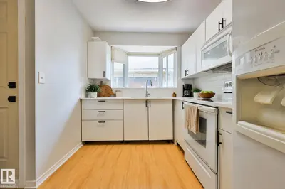 Interior photo 1 of 11507 40 AV NW