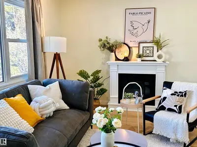 Interior photo 1 of 10507 52 AV NW