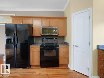 Interior photo 4 of #30 17715 96 AV NW