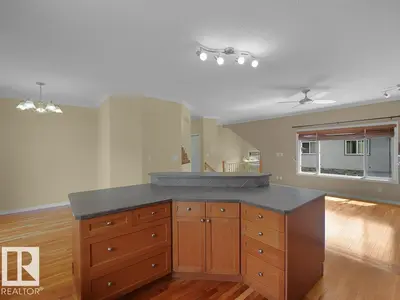 Interior photo 3 of #30 17715 96 AV NW