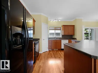 Interior photo 2 of #30 17715 96 AV NW
