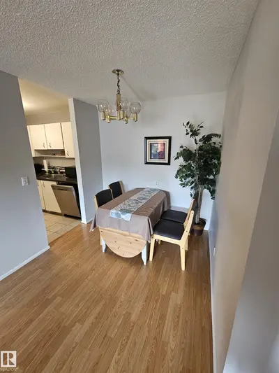 Interior photo 3 of 