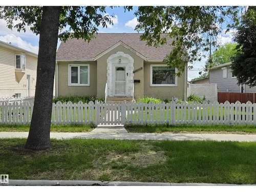 11909 83 ST NW, Edmonton - $289,900