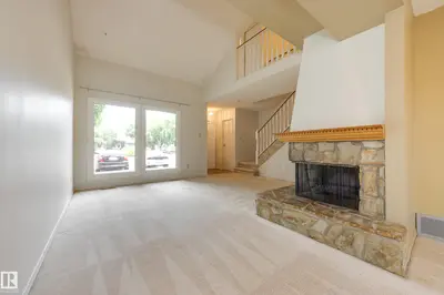 Interior photo 2 of 