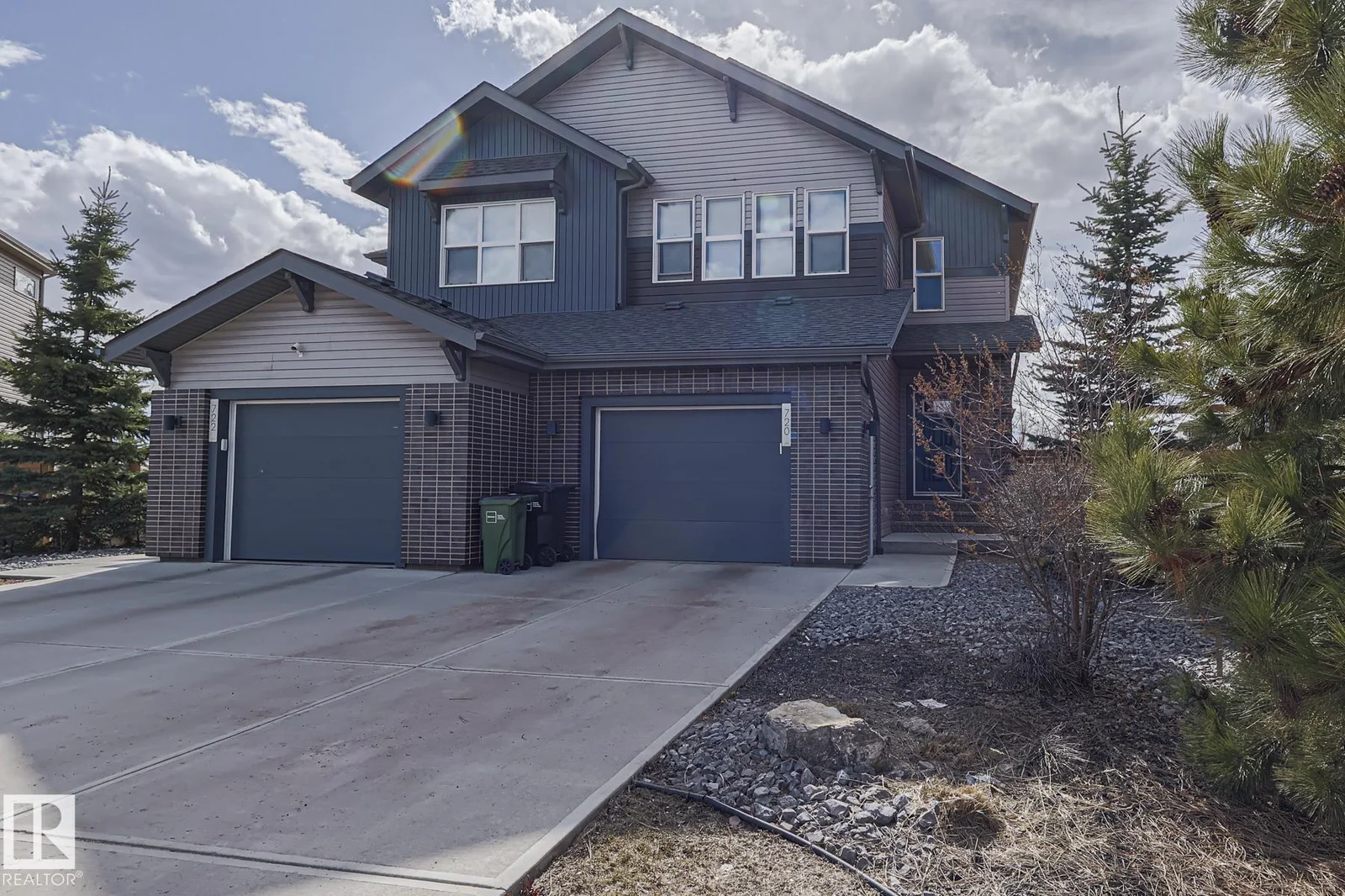 720 CHARLESWORTH WY SW, Edmonton - 3 bedroom Duplex for sale