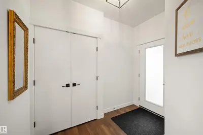 Interior photo 1 of 2742 COLLINS CR SW