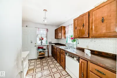 Interior photo 2 of 11239 97 ST NW