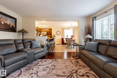 Interior photo 2 of 