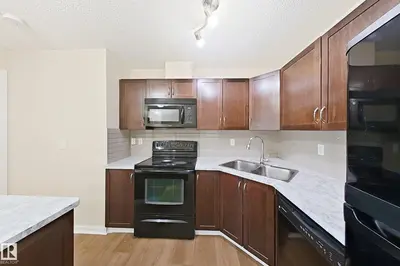 Interior photo 2 of #320 392 SILVER BERRY RD NW