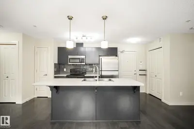 Interior photo 3 of #112 340 WINDERMERE RD NW