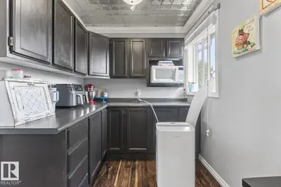 Interior photo 2 of 1802 12 ST