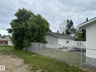 Interior photo 1 of 4304 41a ST