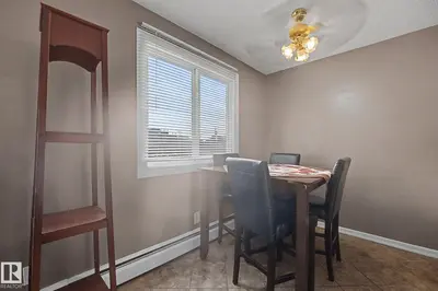 Interior photo 2 of #301 8524 GATEWAY BV NW
