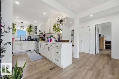 10932 151 ST NW, Edmonton - $440,000