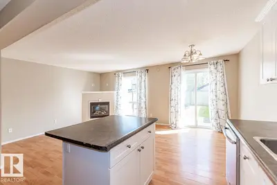 Interior photo 3 of 