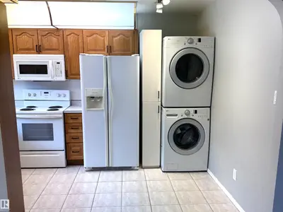 Interior photo 4 of 7312 137 AV NW