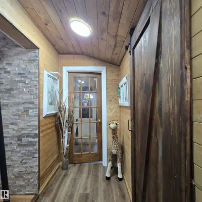 Interior photo 2 of #254 57114 Range Road 25
