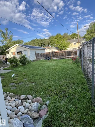 Interior photo 2 of 11938 70 NW
